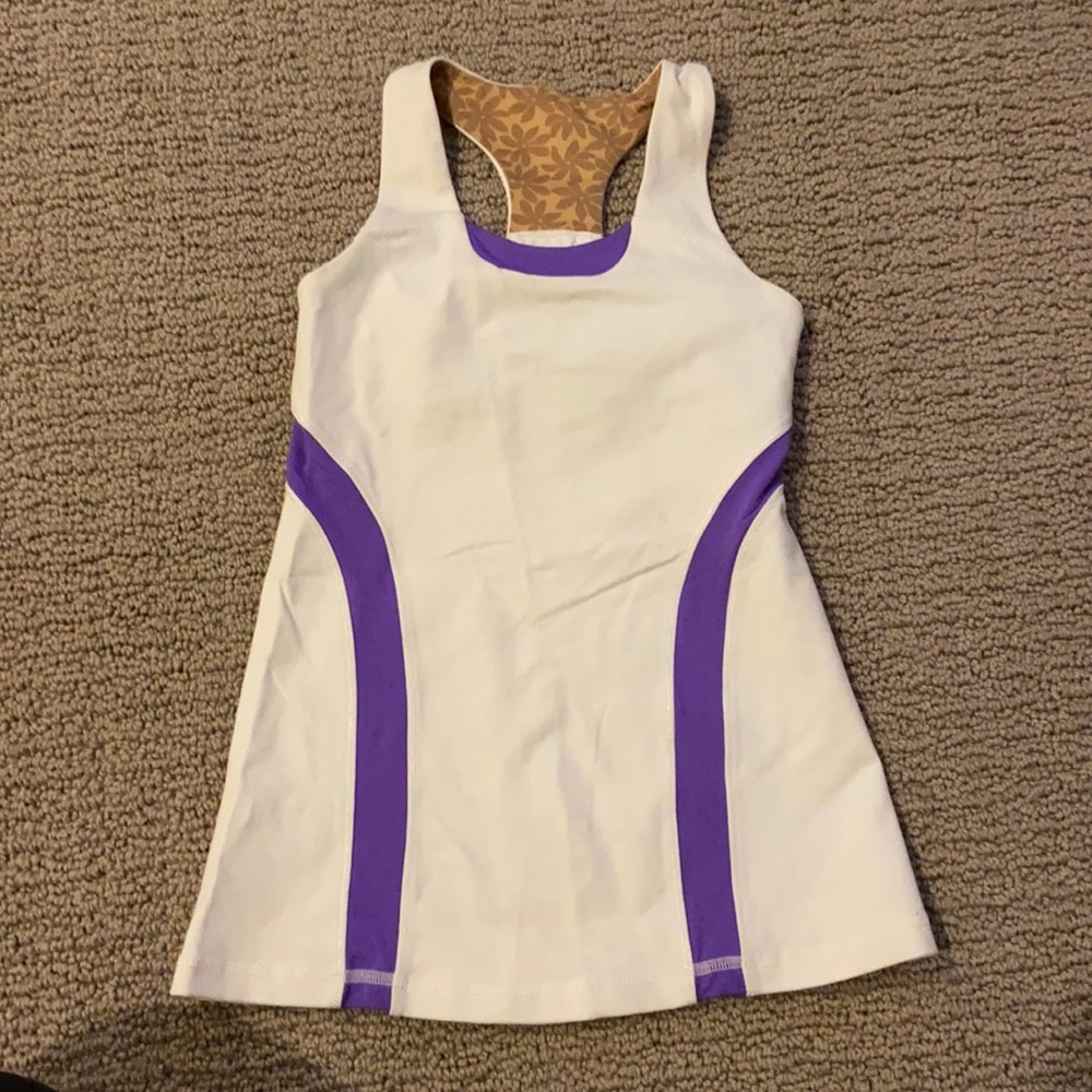 Ivivva tank top with built in bra